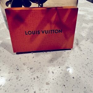 Louis Vuitton Box (small)